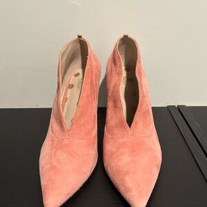 Boden Suede Pointed-Toe Women’s Pumps in Coral Pink - nearly new size 39